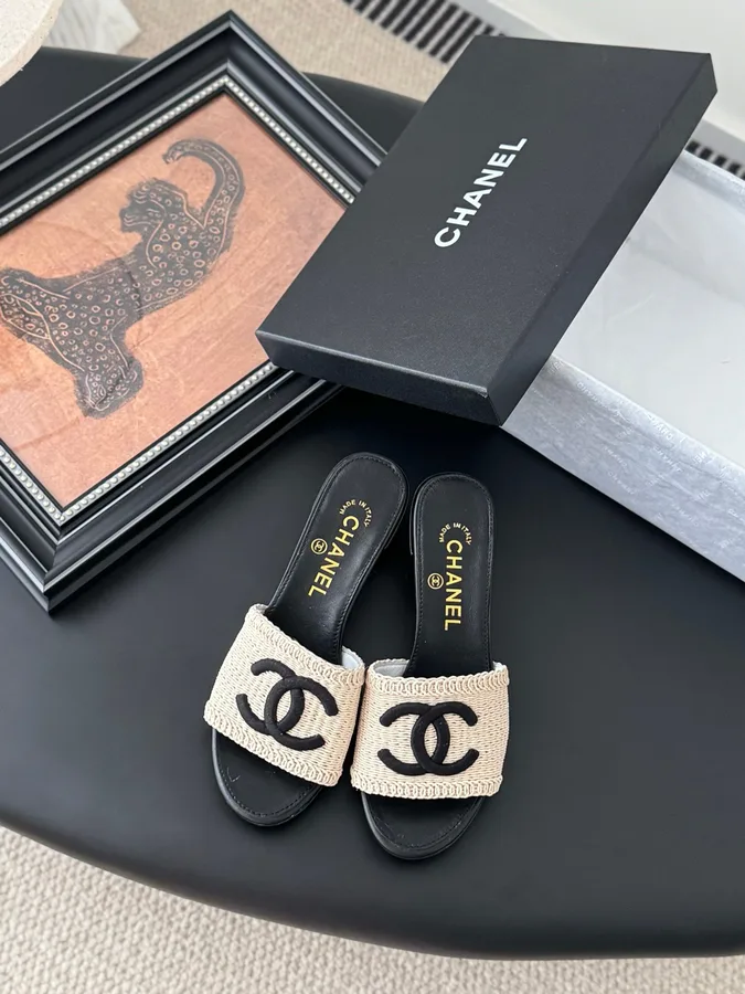 Chanel Women Beige Woven Fabric Black Leather Slides