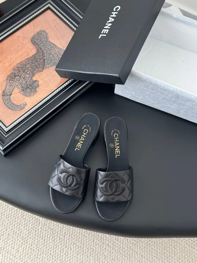 Chanel Women Black Quilted Leather Slides