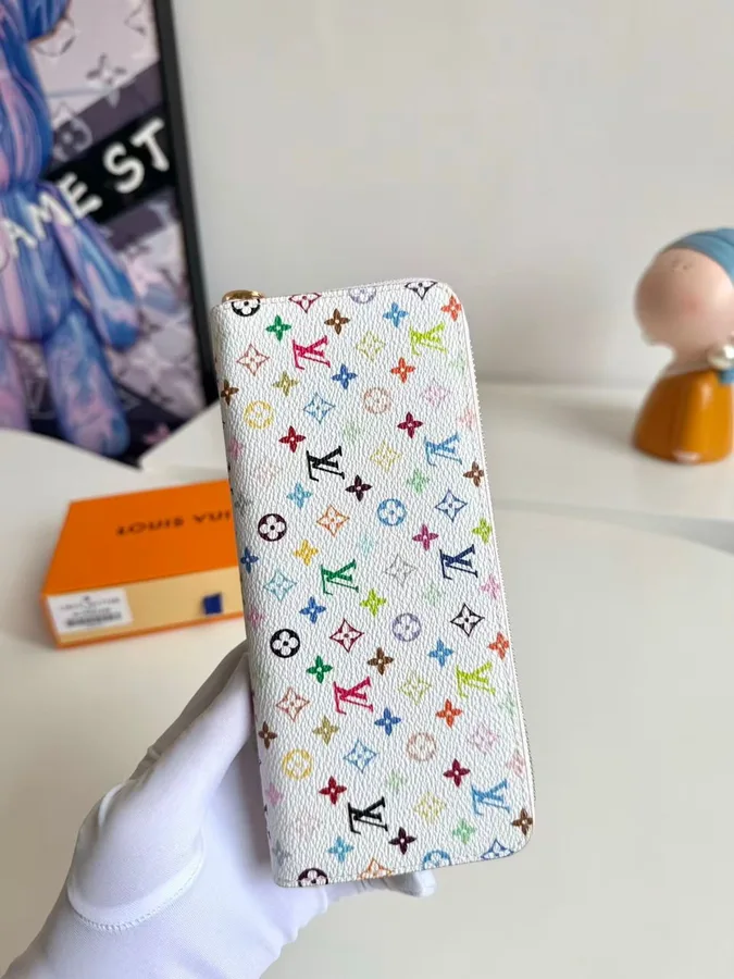 Louis Vuitton x Takashi Murakami Zippy Wallet