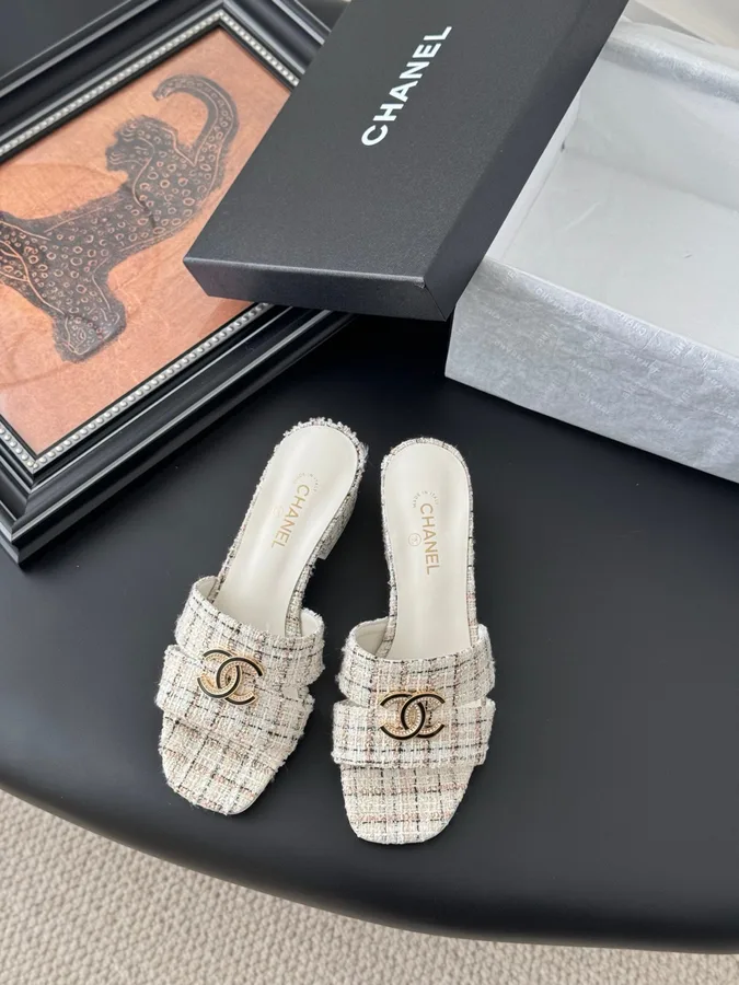 Chanel Women Cream Tweed Slides
