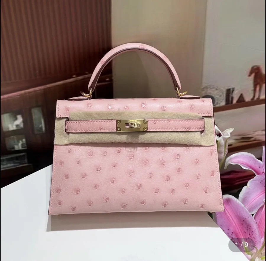 Hermès Mini Kelly in Pink Ostrich leather