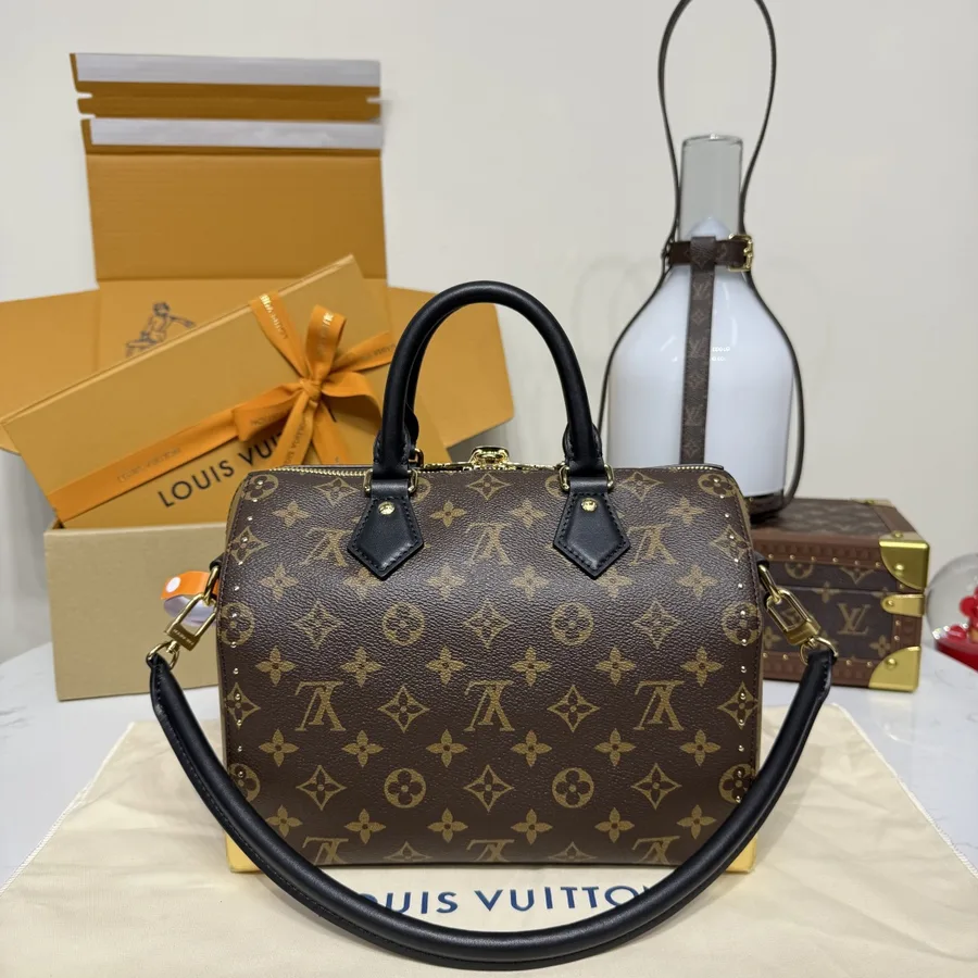 Louis Vuitton Speedy Bandoulière Monogram canvas