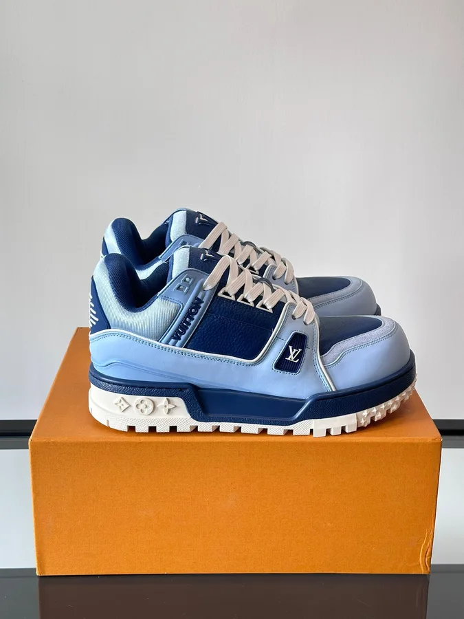 LV Men Light Blue Leather Sneakers
