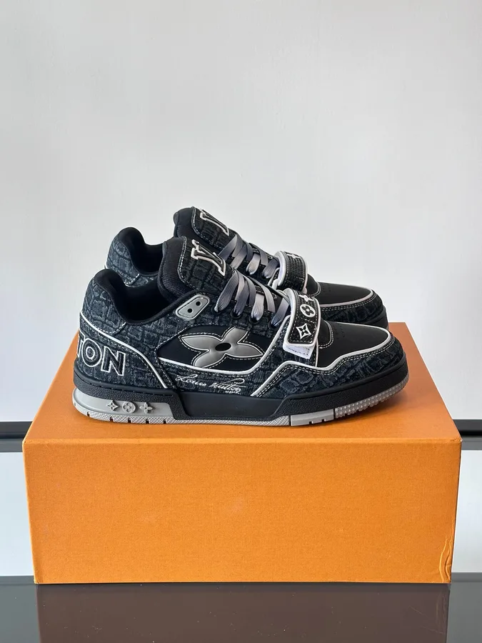 LV Men Black Fabric Leather Sneakers