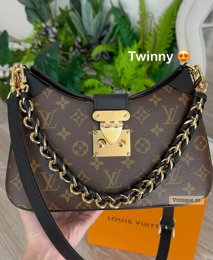 Louis Vuitton LV Twinny bag in Monogram