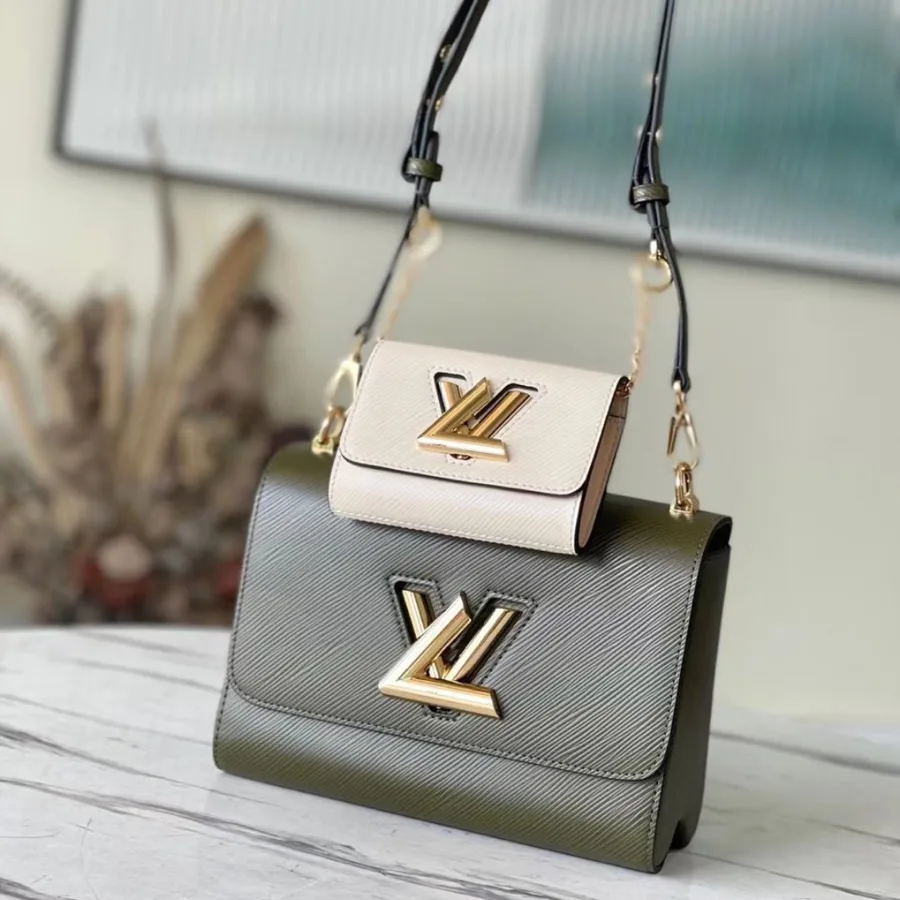 Louis Vuitton LV Twist Cowhide Leather Handbags Woman’s 24cm