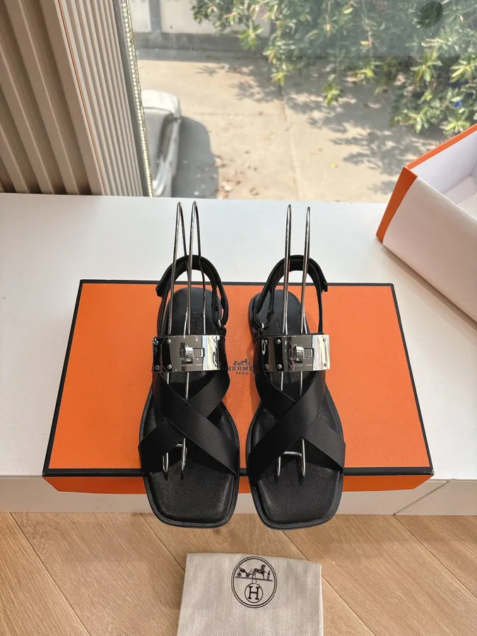 Hermes Women Black Leather Strappy Sandals