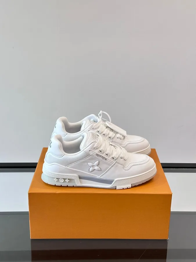 LV Men White Leather Sneakers