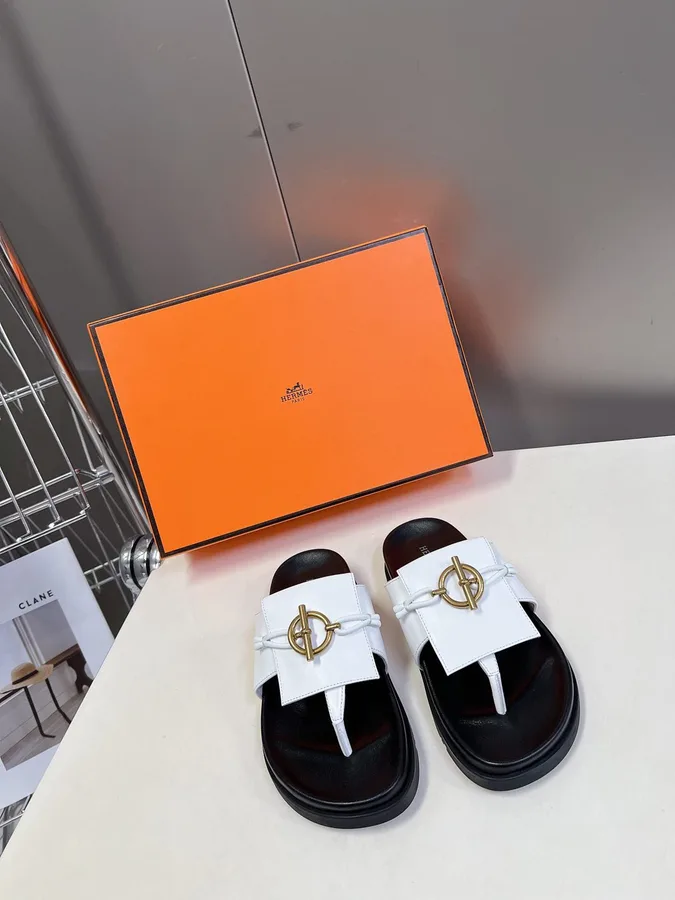 Hermes Women White Leather Black Sole Sandals