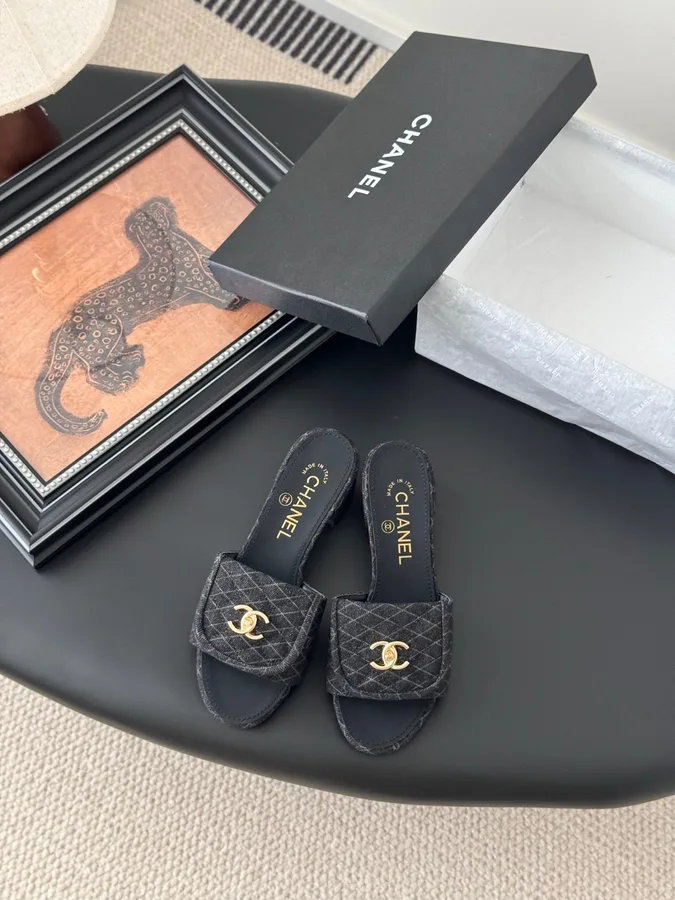 Chanel Women Black Quilted Fabric Slides