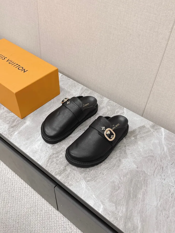 LV Women Black Leather Mules