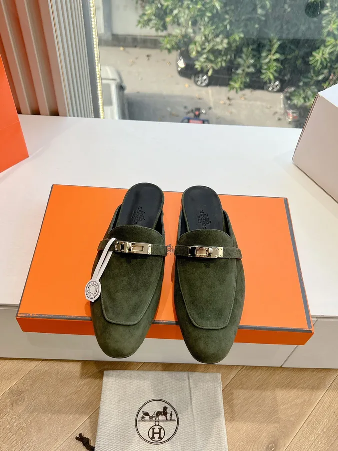 Hermes Women Green Suede Mules