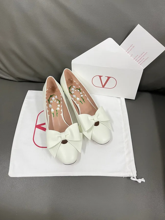 Valentino Women White Leather Bow Flats