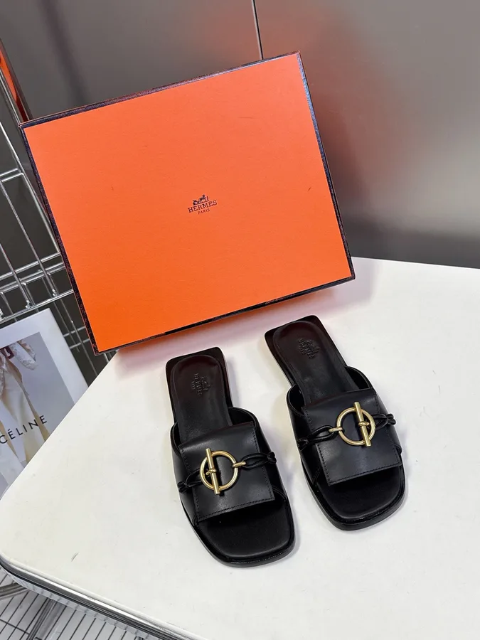 Hermes Women Black Leather Slippers