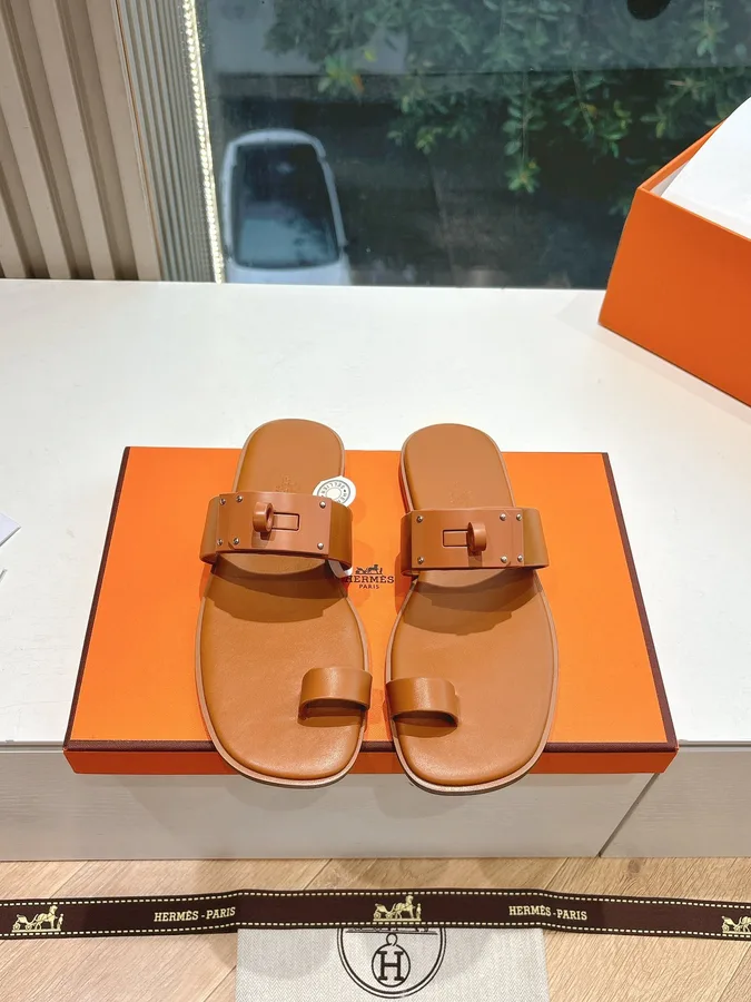 Hermes Women Tan Leather Sandals