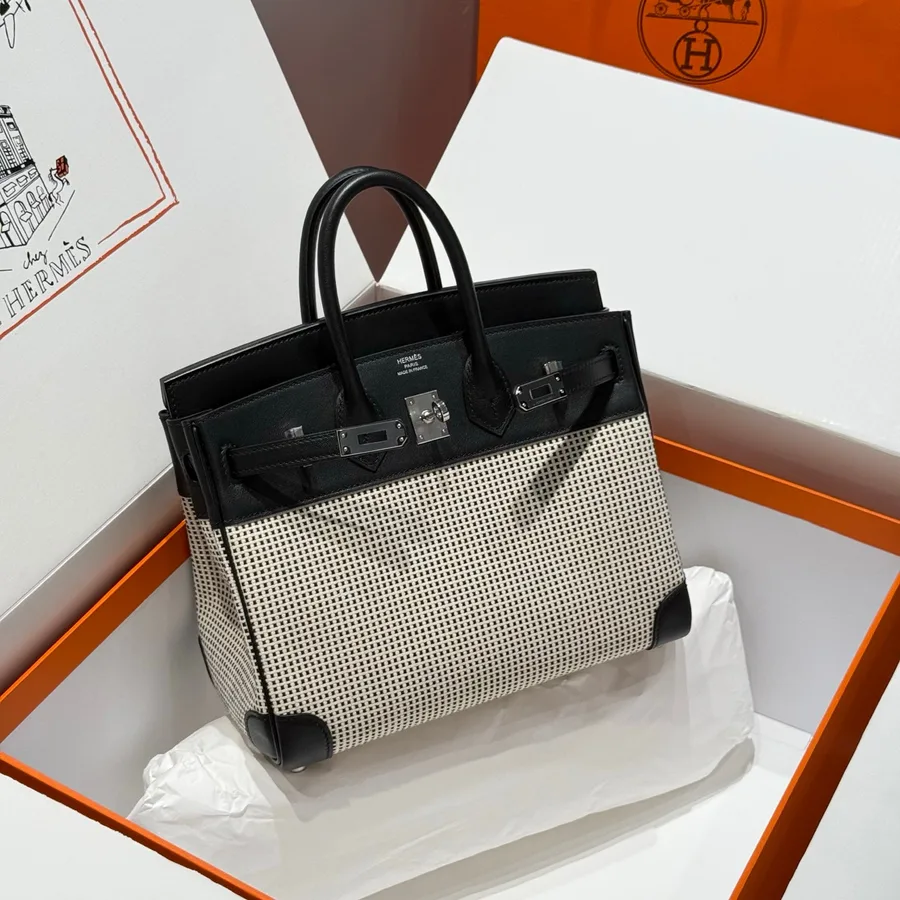 HN 25cm in Black Swift White Black Plaid Toile Canvas (custom-made)