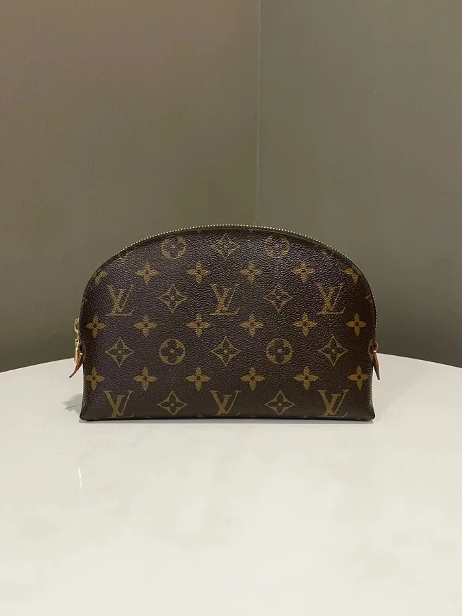 Louis Vuitton Monogram Cosmetic Pouch MM
