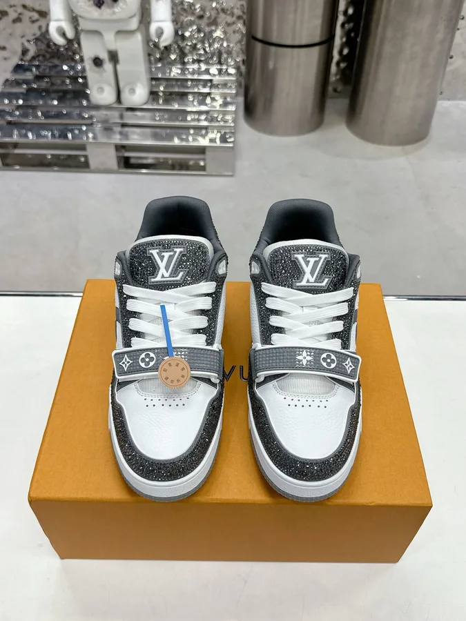 LV Women White Black Leather Sneakers