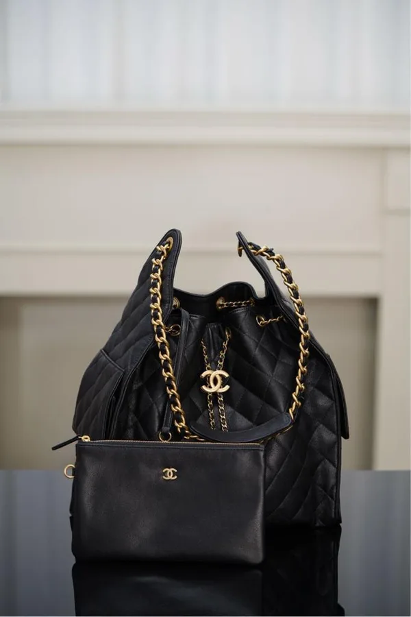Chanel 25 Caviar Black Large size
