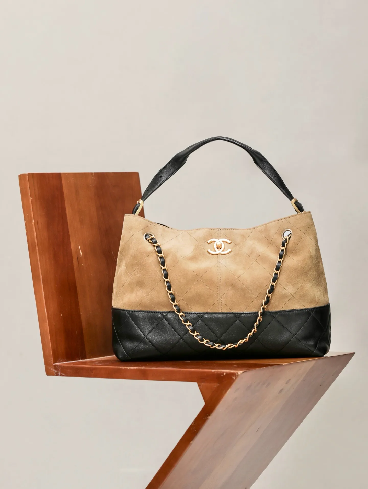 Chanel Small Shopping Bag from the 2024/25 Métiers d’Art collection