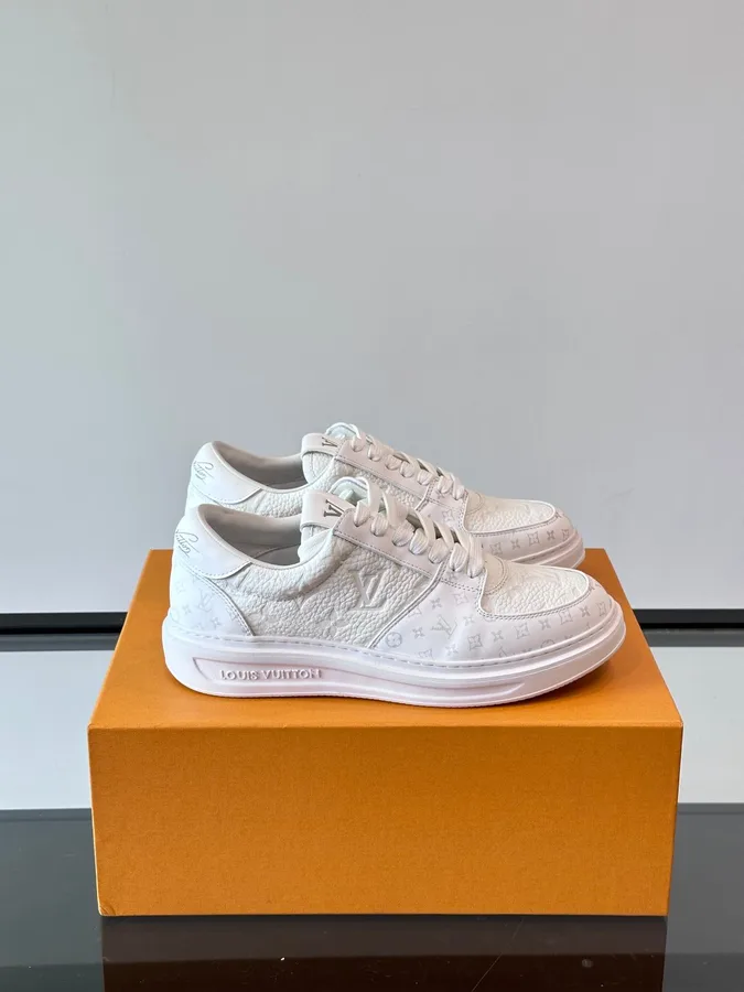 LV Men White Leather Sneakers