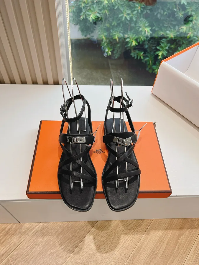 Hermes Women Black Leather Strappy Sandals