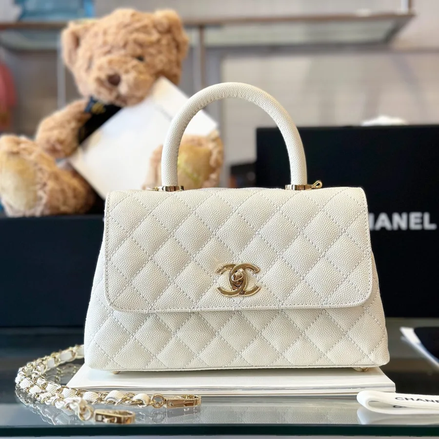 Chanel Small 24cm Coco Handle in White Caviar