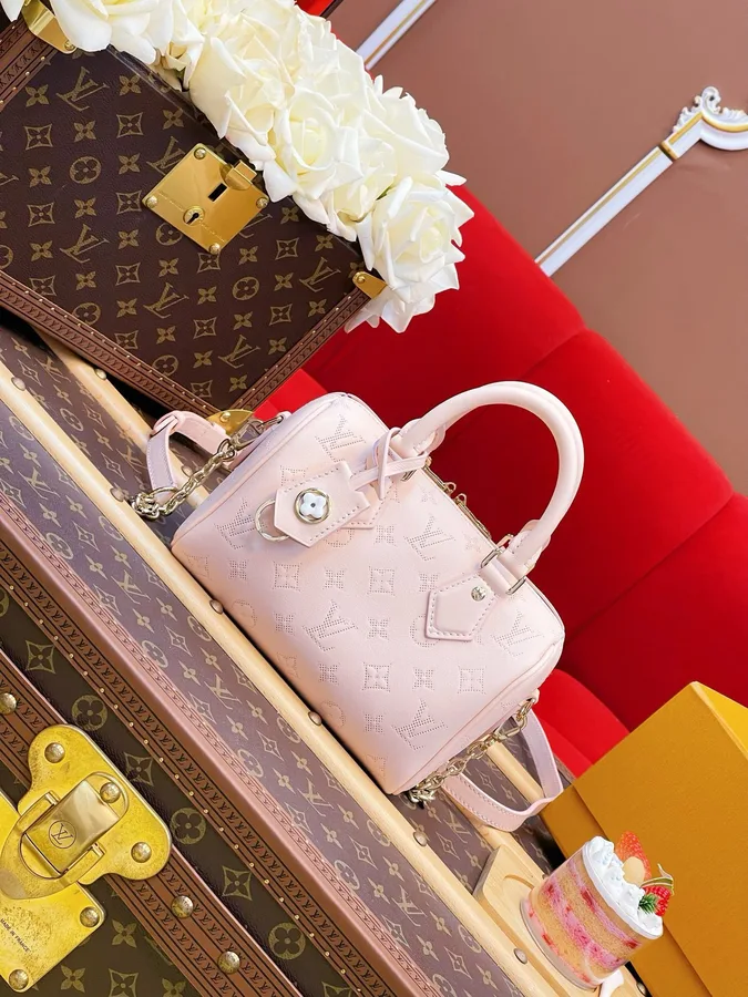 Louis Vuitton Speedy 20 in pink Monogram Empreinte