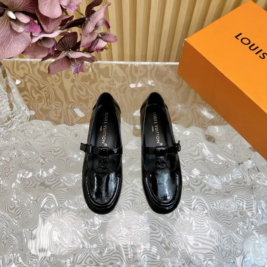 LV Women Black Patent Leather Loafers