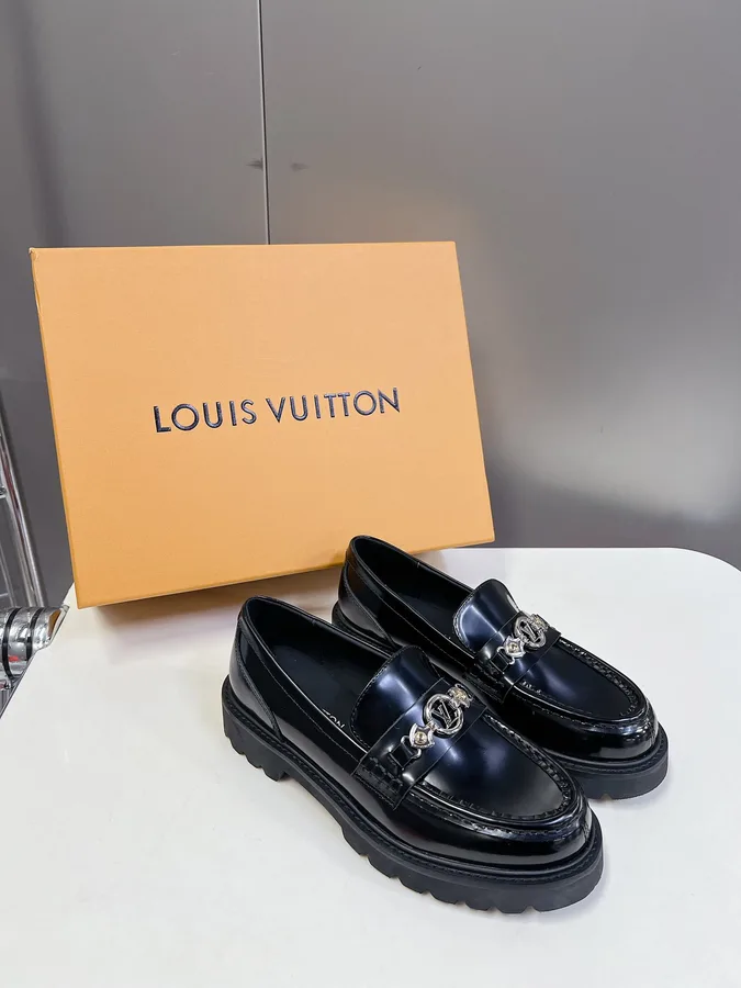 LV Women Black Leather Loafers
