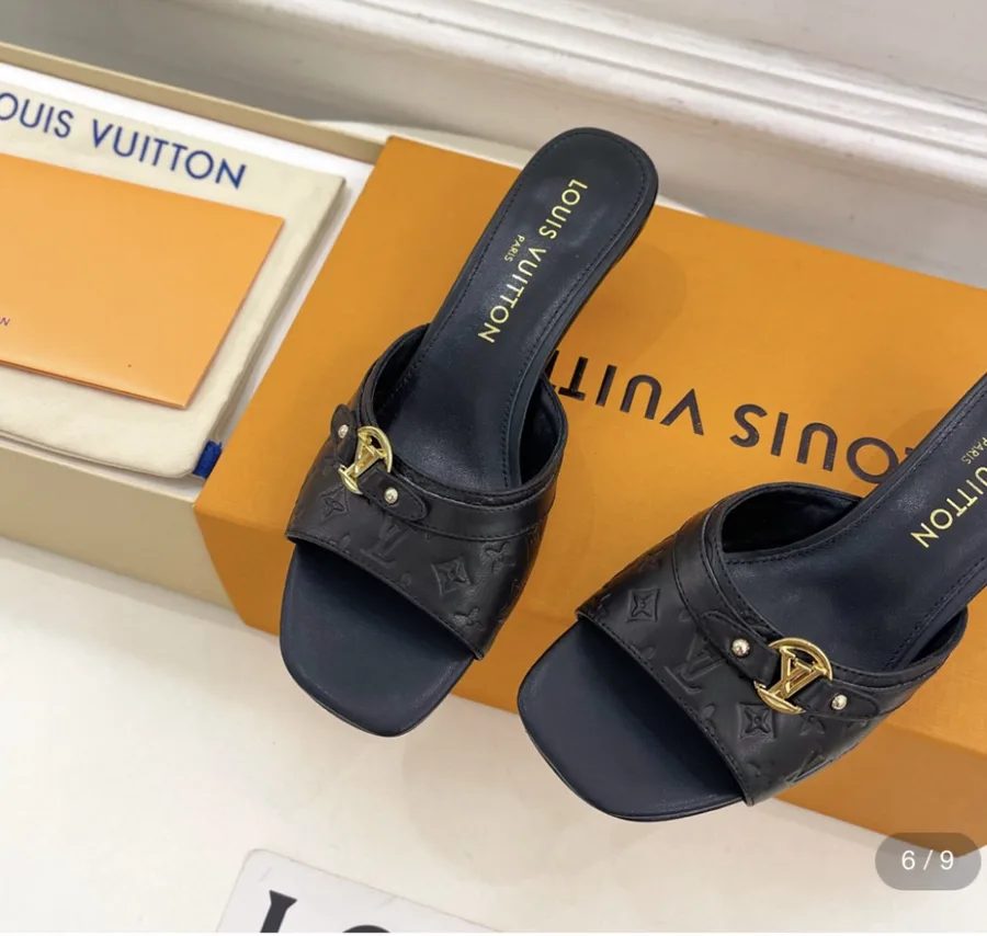 LV Sandals Woman