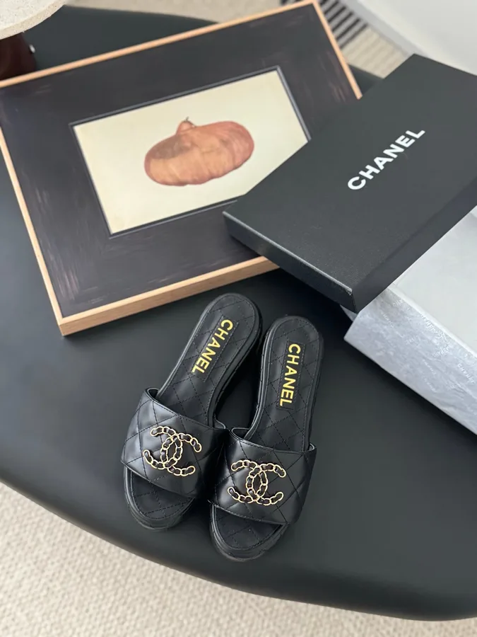 Chanel Women Black Leather Quilted Slides