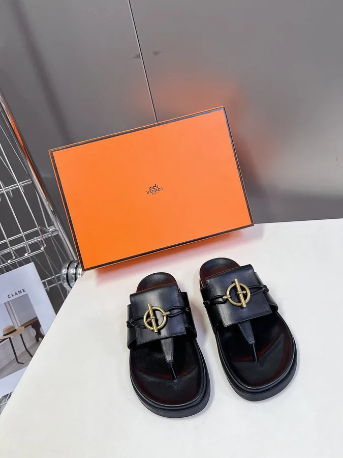 Hermes Women Black Leather Sandals