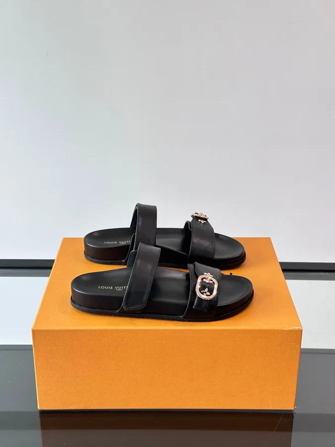 LV Men Black Leather Slides