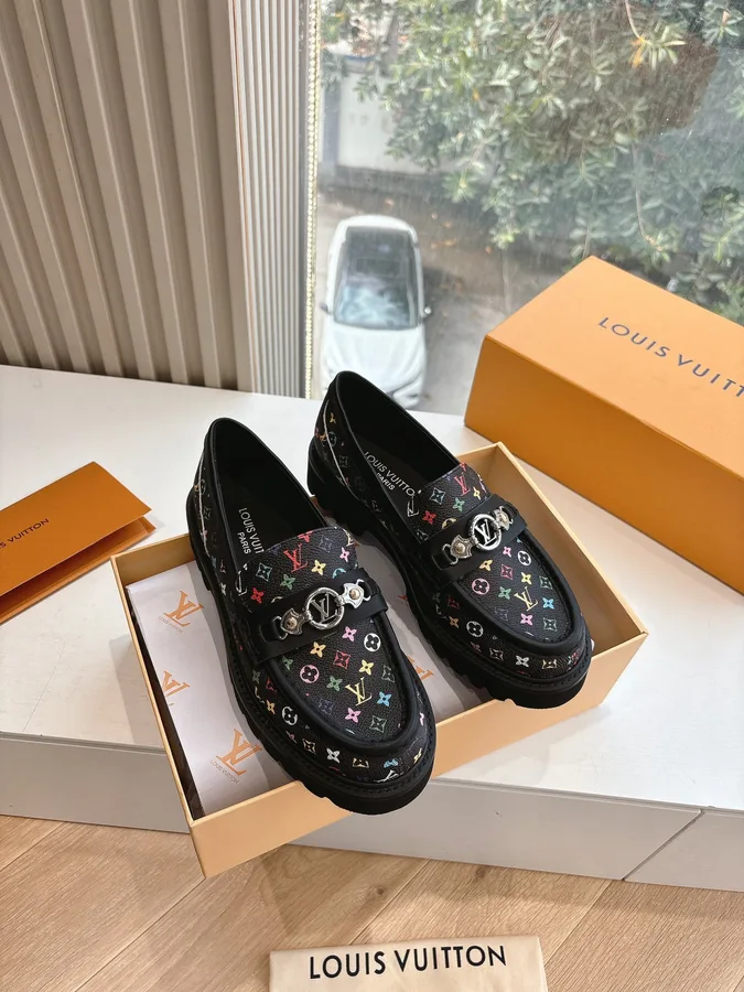 LV Women Black Patterned Leather Loafers
