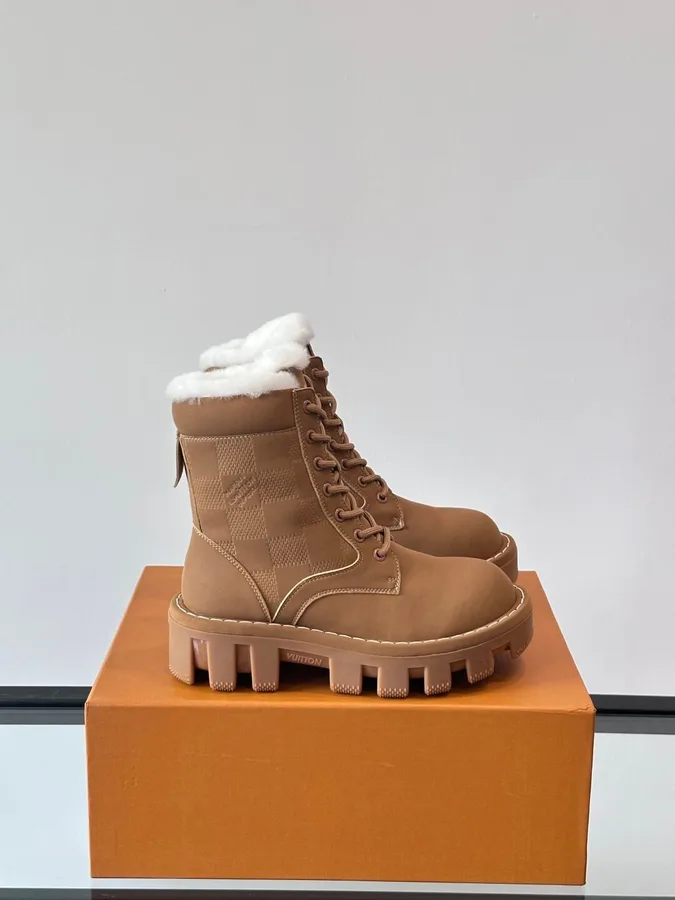 LV Men Tan Leather Fur-Lined Boots