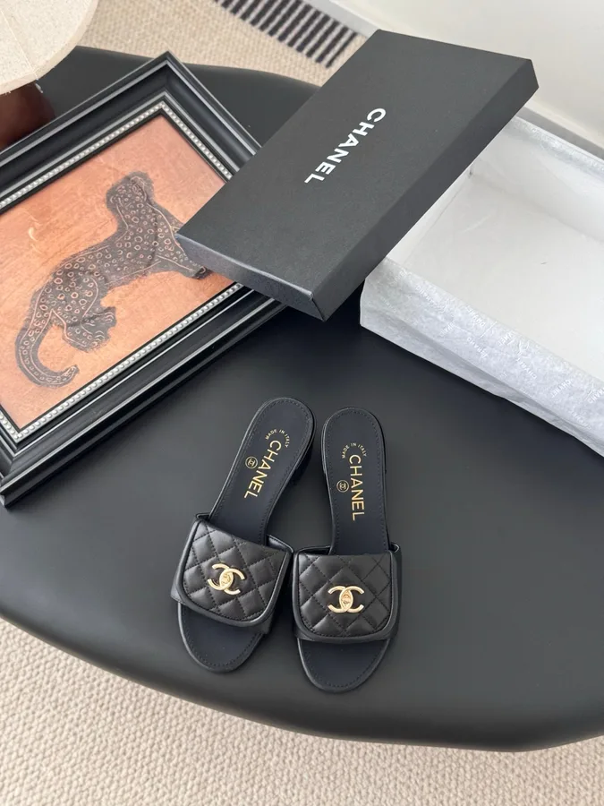 Chanel Women Black Quilted Leather Slides