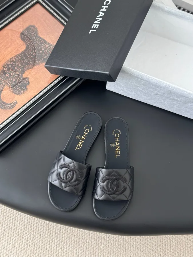Chanel Women Black Quilted Leather Slides