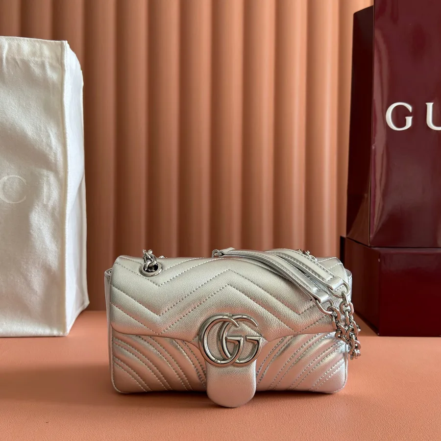 Gucci GG Marmont Bag 22 in Silver Lambskin