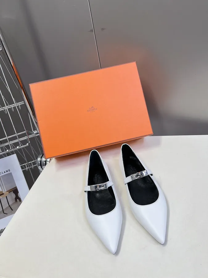 Hermes Women White Leather Pointed Mary Jane Flats