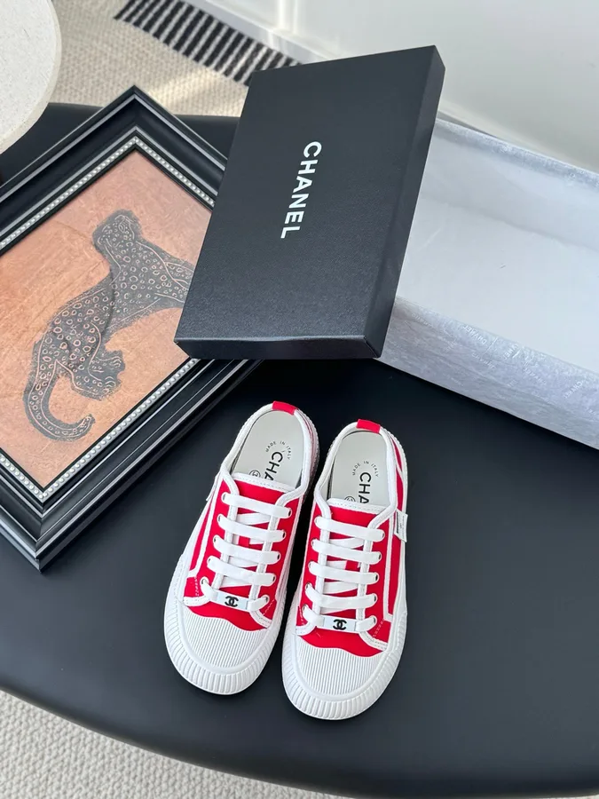Chanel Women Red Canvas And Rubber Sneakers