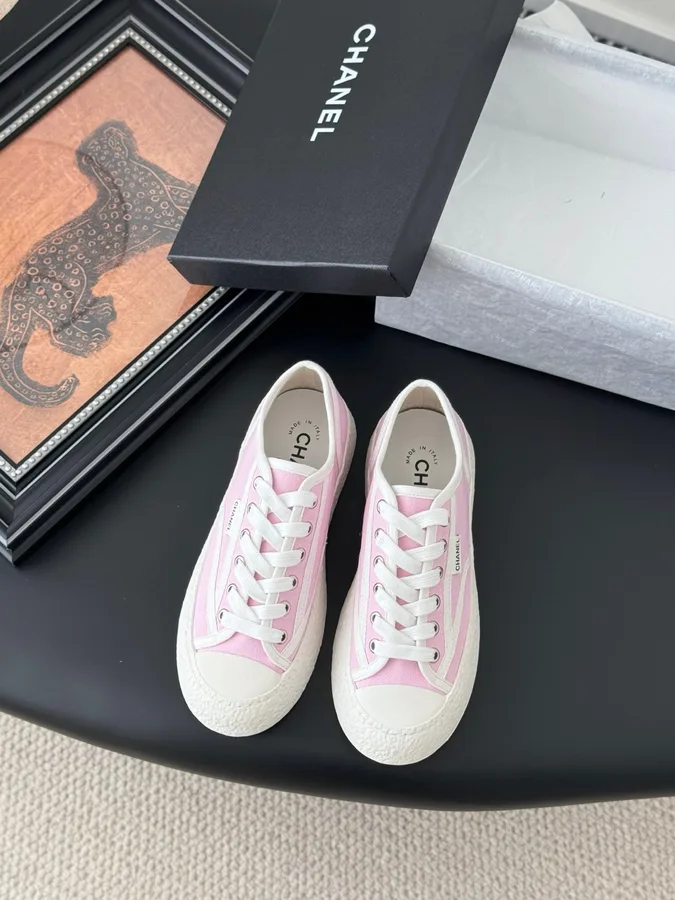 Chanel Women Pink Canvas Casual Sneakers