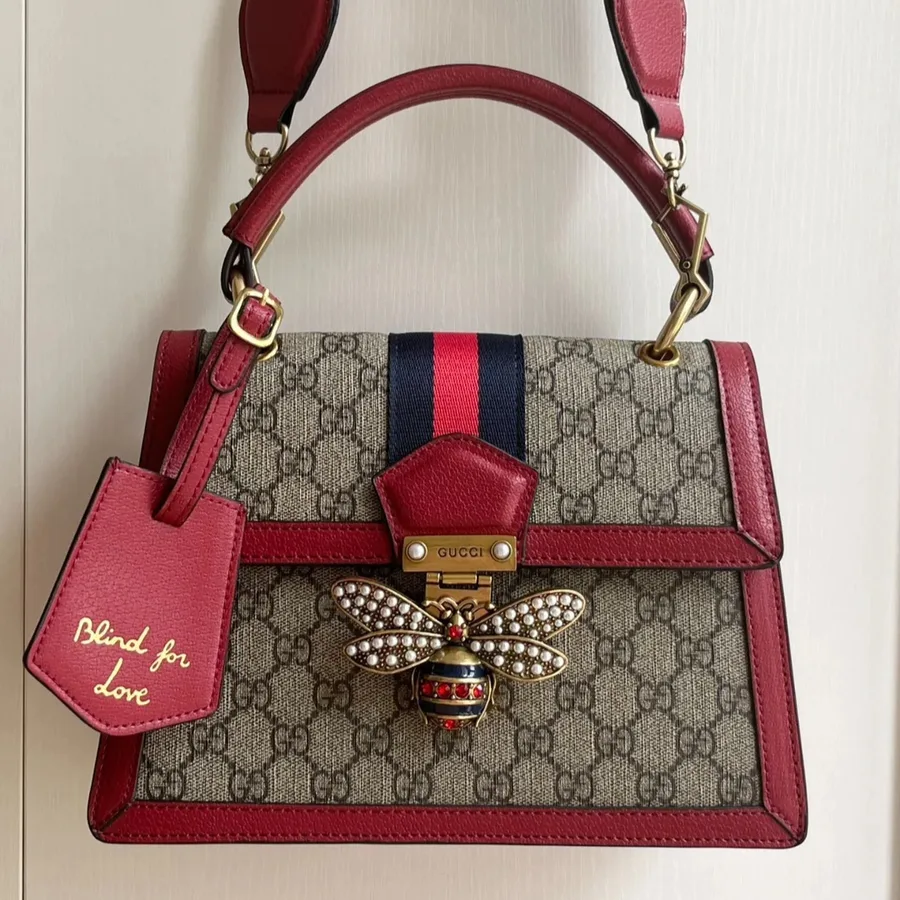 Gucci Queen Margarnet Bag in Red