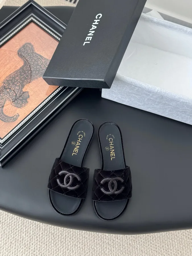 Chanel Women Black Velvet Quilted Slides