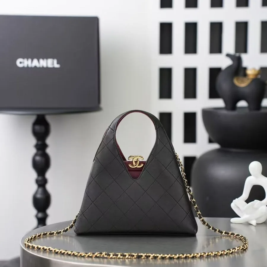 Chanel Chic Lady Shopping Bag 2026 collection