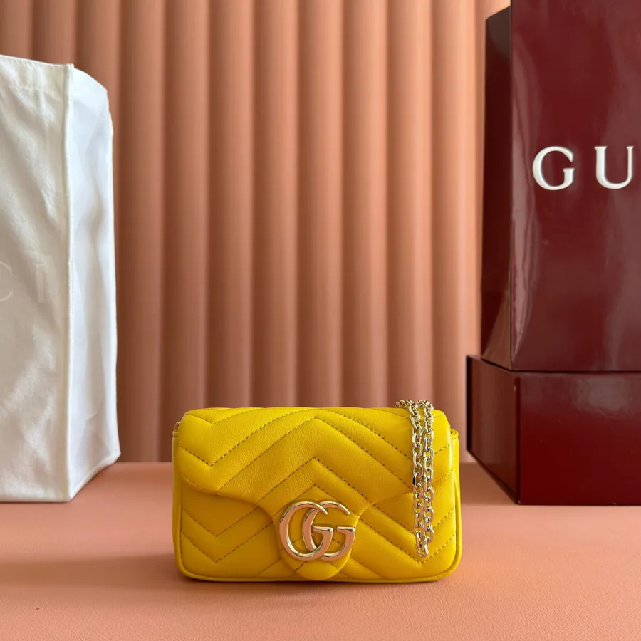 Gucci GG Marmont Bag 16 in Yellow Lambskin