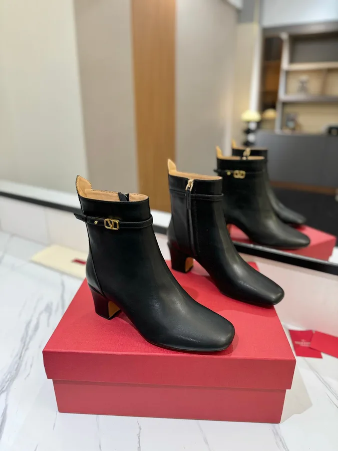 Valentino Women Black Leather Ankle Boots
