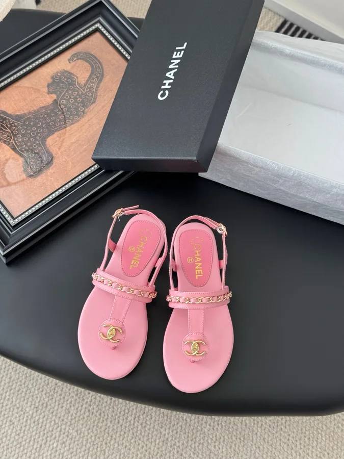 Chanel Women Pink Leather Sandals