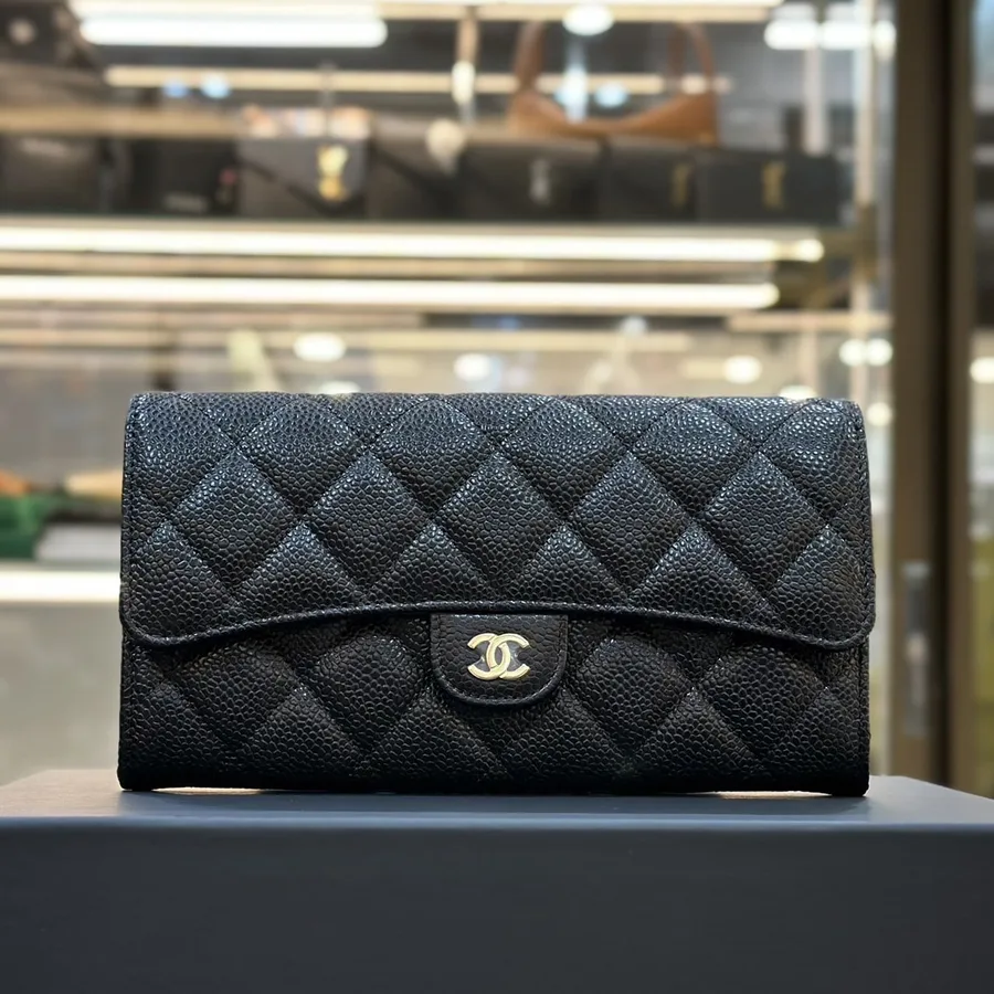 Chanel long Wallet Gold Hradware