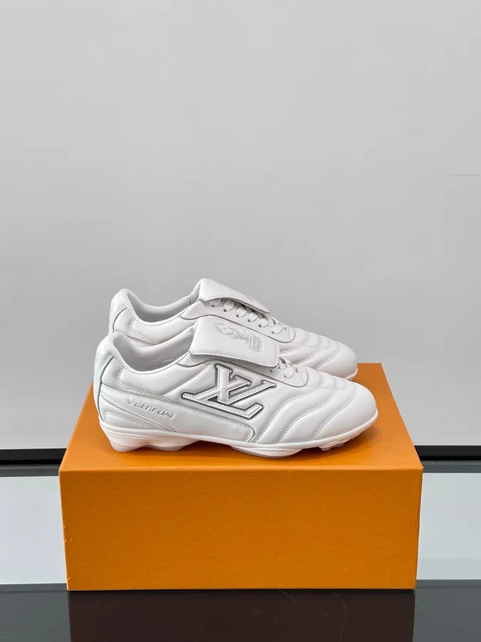 LV Men White Leather Sneakers